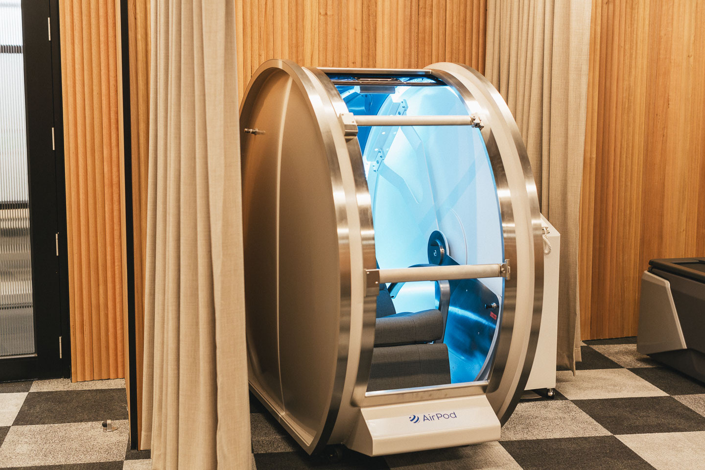 AirPod hyperbaric oxygen therapy chamber at Performe Sports Medicine